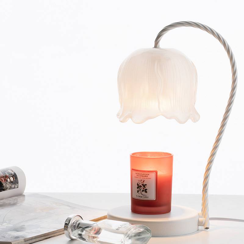 White_Tulip_Table_Lamp_2