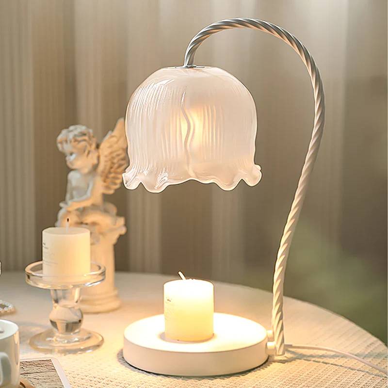 White_Tulip_Table_Lamp_3