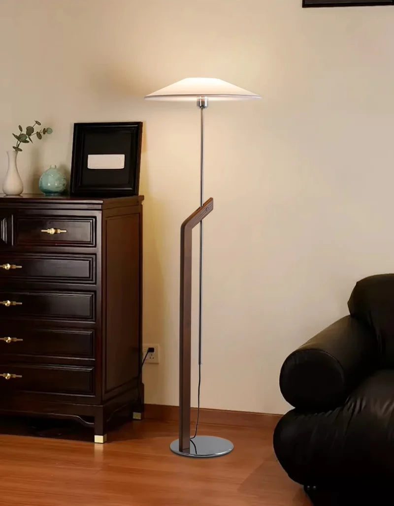 Yockey_Floor_Lamp_10