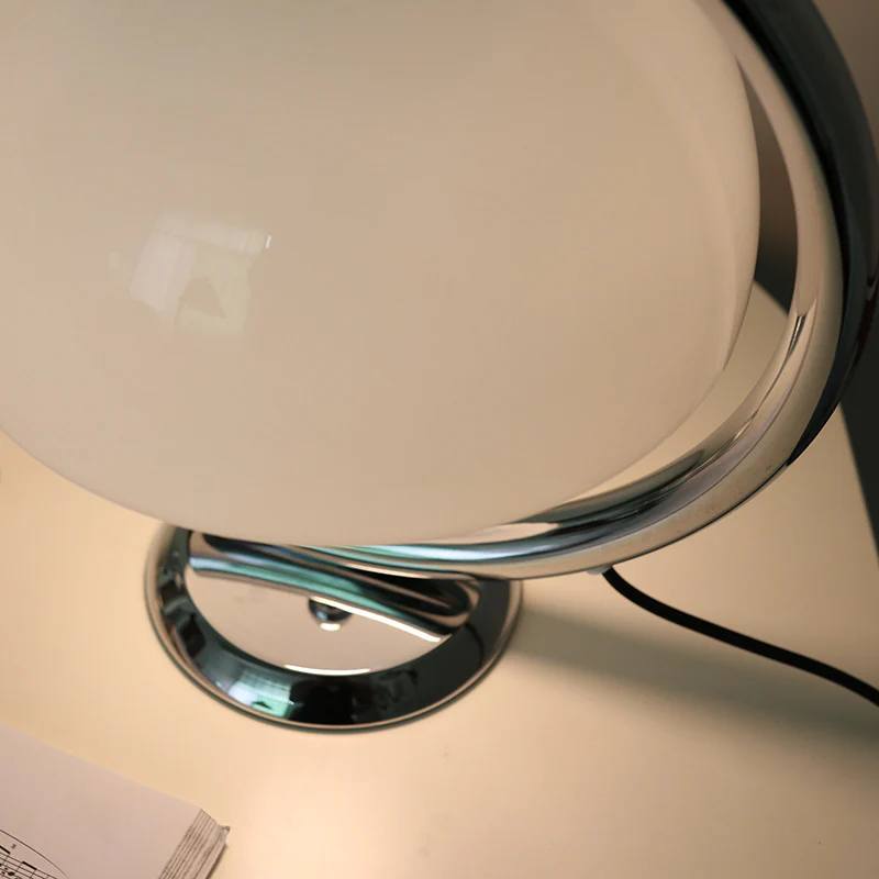 Zaku_Table_Lamp_07