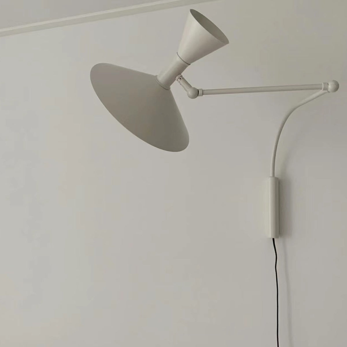 Zenvik_Wall_Lamp_05